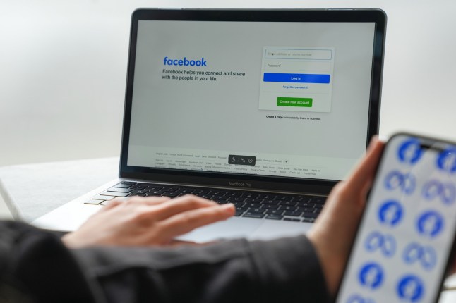 ANKARA, TURKIYE - JANUARY 25: In this photo illustration the Facebook application login screen on a computer screen in Ankara, Turkiye on January 25, 2025. (Photo by Dilara Irem Sancar/Anadolu via Getty Images)