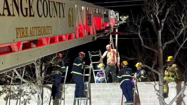 OCFA @OCFireAuthority ? Feb 22 Technical Rescue Last night in Westminster, a man was trapped between a residential and commercial wall. Our technical rescue team quickly sprang into action to safely extricate him. Using a high-point rescue technique, our team rescued the man efficiently and effectively.>