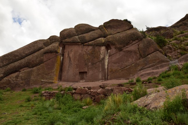 Gate of Hayu Mark (The Gate of the Gods), Peru WILLKA UTA, PORTAL OF THE GODS, SECRETS OF ARAMU MURU, HAYUMARKA GATE. Near Puno Peru