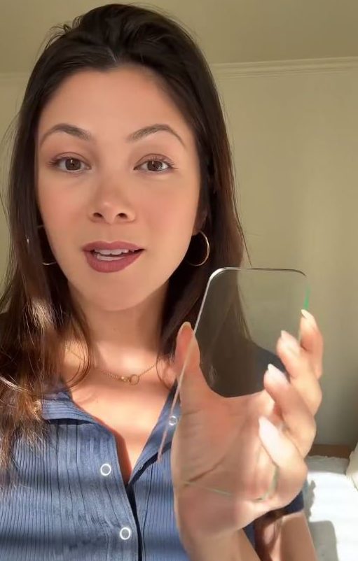 NEWS Weekend Redirect - [Viral see through phone] [Fri 4pm] (SEO)