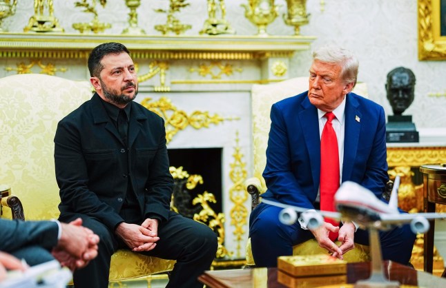 Mandatory Credit: Photo by Aaron Schwartz/UPI/Shutterstock (15446703e) President Volodymyr Zelensky of Ukraine meets President Donald Trump in the Oval Office of the White House in Washington, DC, on Monday, August 18, 2025. Zelensky will be joined by a group of European leaders as he meets President Trump in an effort to end the war between Russia and Ukraine. President Trump Meets Ukrainian President at the White House in Washington, District of Columbia, United States - 18 Aug 2025