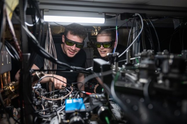 Oxford scientists achieve 'teleportation' in breakthrough https://www.ox.ac.uk/news/2025-02-06-first-distributed-quantum-algorithm-brings-quantum-supercomputers-closer