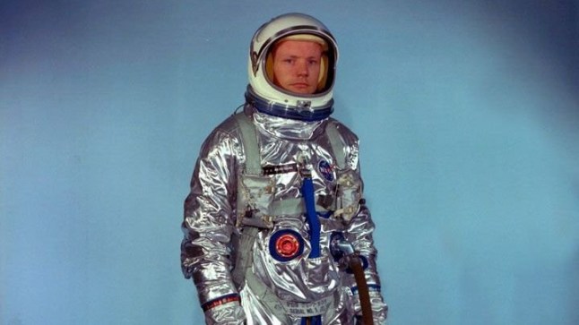 Neil Armstrong in his Gemini G-2C training suit. Unlike the ?soft? Mercury suit, the whole Gemini suit was made to be flexible when pressurized