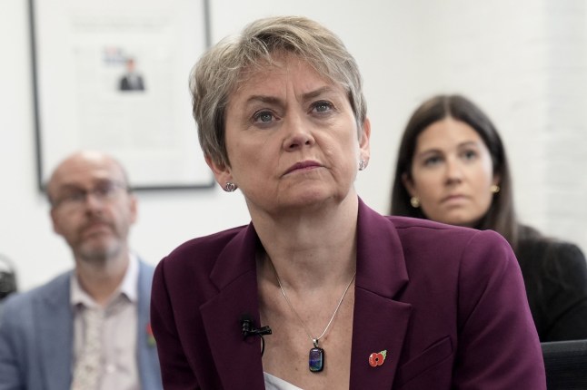 Foreign Secretary Yvette Cooper during a visit to The Halo Trust in Wilton, Wiltshire. Picture date: Thursday October 30, 2025. PA Photo. Photo credit should read: Stefan Rousseau/PA Wire