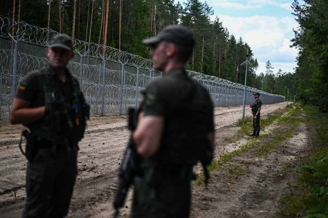Soldiers on the Lithuanian border