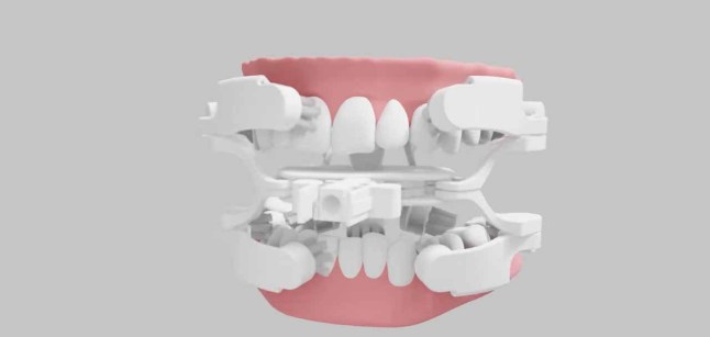 UNCLEARED GRABS Futuristic robot brushes your teeth without any assistance g.eN robotic toothbrush