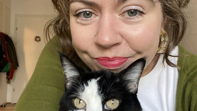 Story from Jam Press (House Sitter Savings) Pictured: Emma house and pet-sitting in Vienna. VIDEO: ?I?m a full-time house-sitter with no rent to pay ? I spend ?200 a MONTH on restaurants instead? A full-time traveller and house-sitter has revealed the incredibly low outgoings she pays each month while living rent-free ? leaving room for her to spend hundreds of pounds on dining out and fun experiences. Emma Truscott has been using an app to source homes looking for a caretaker ? usually to care for pets ? while the owners are away, and has been able to keep up her travels for over three years. The 38-year-old is currently house-sitting in London, but has travelled across the UK and Europe without paying for accommodation. She estimates she saves around ?12,000 a year by not having any bills or rent/mortgage payments ? and that money can instead be used for more fanciful endeavours, including ?195 a month on restaurants. ?The majority of my expenses are spent on fun rather than overheads,? Emma, a freelance travel writer, originally from Cornwall, told Luxury Travel Daily. ?I can eat out more often, shop in the pricier supermarkets and go to concerts or activities that a lot of people can only afford as an occasional treat. ?Without the pressure of big monthly bills, I'm also able to pursue work I genuinely enjoy, take more risks in my freelance business and work fewer hours overall.? Looking back on her 2025 spendings, Emma worked out that she spends just ?22 on bills ? including her phone plan and iCloud storage plan, and ?195 on business expenses, while accommodation cost her just ?86 per month due to the occasional stop gap in her house-sitting itinerary. As for her highest expense? It?s tied with what she spends on her business expenses, with Emma spending an average of ?195 per month on dining out. Meanwhile groceries set her back ?188, with Emma opting to choose more luxury goods, and she spends ?63 on ?fun? ? including going to festivals or other experiences. She also spends more money on shopping these days, racking up an average of ?78 per month on non-essentials, ?54 on essentials, and ?58 on gifts. Her travel costs, unsurprisingly, are where things start to rack up ? with major travel like flights costing her ?148 a month, and day-to-day transport like buses costing ?14 per month. Emma first dabbled with house-sitting in July 2022 during a visit to London, realising she could stay for free in other people?s homes free of charge ? in exchange for keeping things in order, watering the plants, taking out the bins and often caring for pets. She has since made it a full-time endeavour, working remotely as a freelance writer and virtual assistant. Emma said: ?The biggest perks are being able to live like a local in neighbourhoods around the world, see places I didn't know existed, and pay nothing for accommodation. ?To me, there are no cons, and I've had nothing but positive experiences so far. ?I understand it won't be for everyone, but I love living like this. ?It's not exhausting like backpacking ? you're in a comfortable home, you can do a big grocery shop and unpack. ?Sure, there's usually a day or two of travel every month, but that's a small sacrifice to pay. ?Right now, I don't see any perks to staying in one place and spending most of my money on bills. ?I feel like I'm really living ? seeing things, meeting people, and having incredible experiences that will stay with me forever. ?Perhaps I'll be lucky enough to make it to 70 years old and still be house sitting ? what a life I would have had!? Looking ahead to the new year, Emma added: ?I'm planning to use some of the money I'm saving to take more trips outside of house sitting. ?I'd love to spend a month in Sri Lanka, and perhaps think about rescheduling an adventure through South America that I had to cancel in 2020 because of the pandemic.? ENDS EDITOR'S NOTE: Video Usage Licence: (NON-EXCLUSIVE) We have obtained a non-exclusive licence from the copyright holder. A copy of the licence is available on request. Video Restrictions: None.